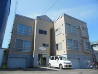 グランドパレス里塚