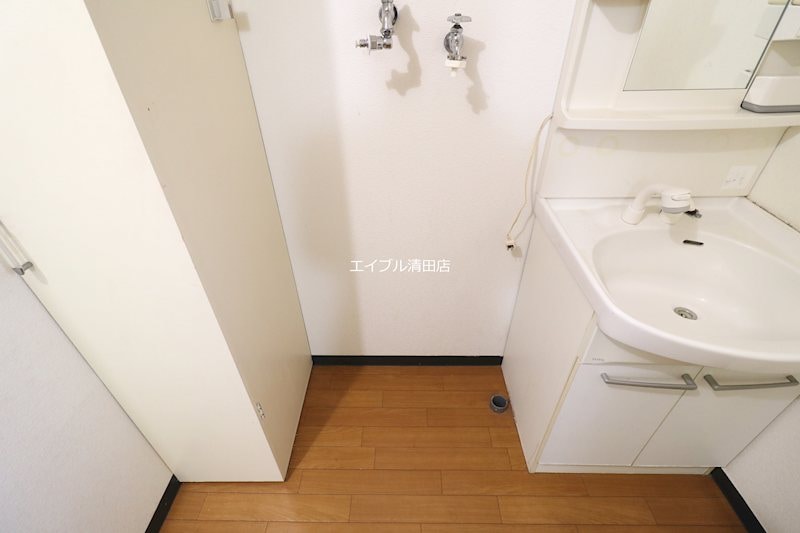  新勇ハイツ
