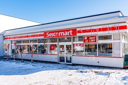 ｾｲｺｰﾏｰﾄ 平岡4条店(コンビニ)まで706m 佐藤マンション