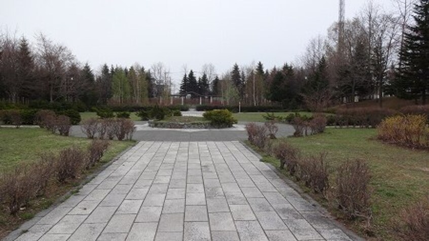 平岡南公園(公園)まで452m サニーＢ棟