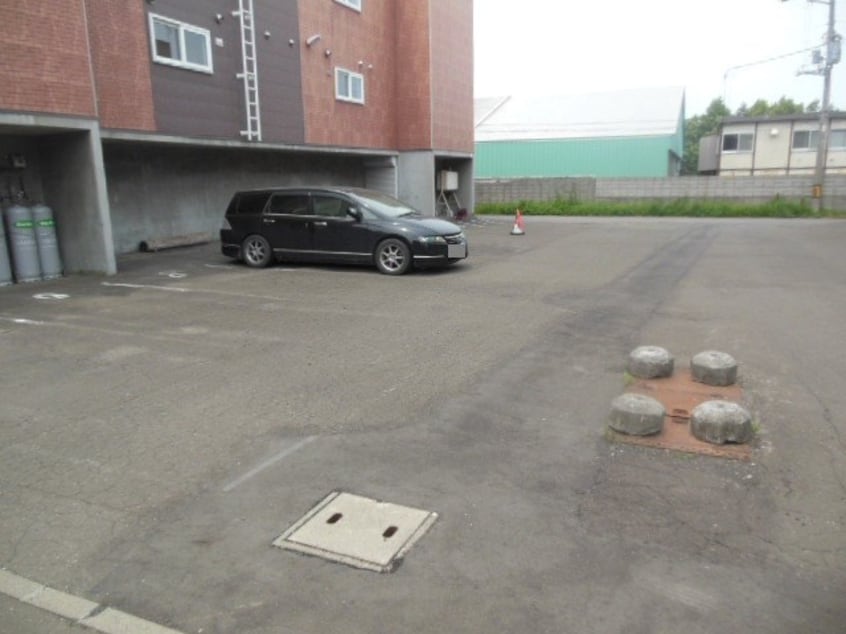  サンメイプル平岡I