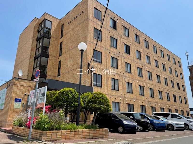  セントラルパレス