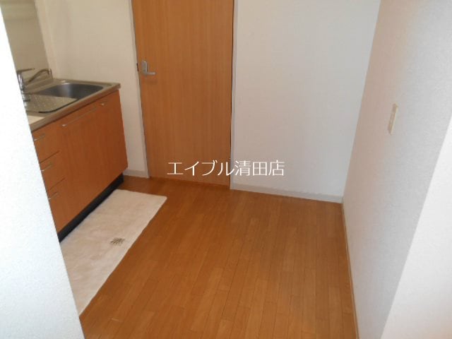  シュルデン平岡