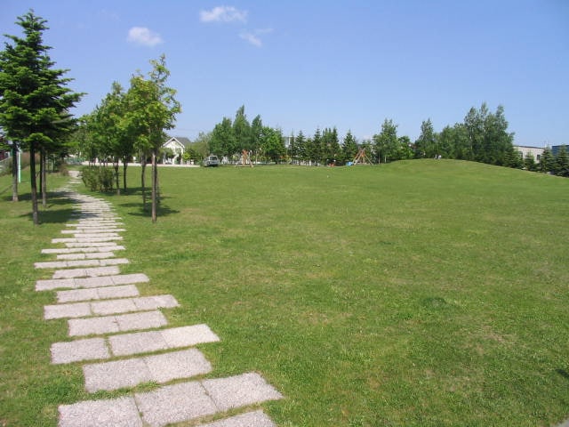 美しが丘公園(公園)まで326m 美しが丘2-2貸家