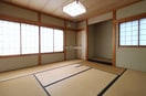  美しが丘2-2貸家