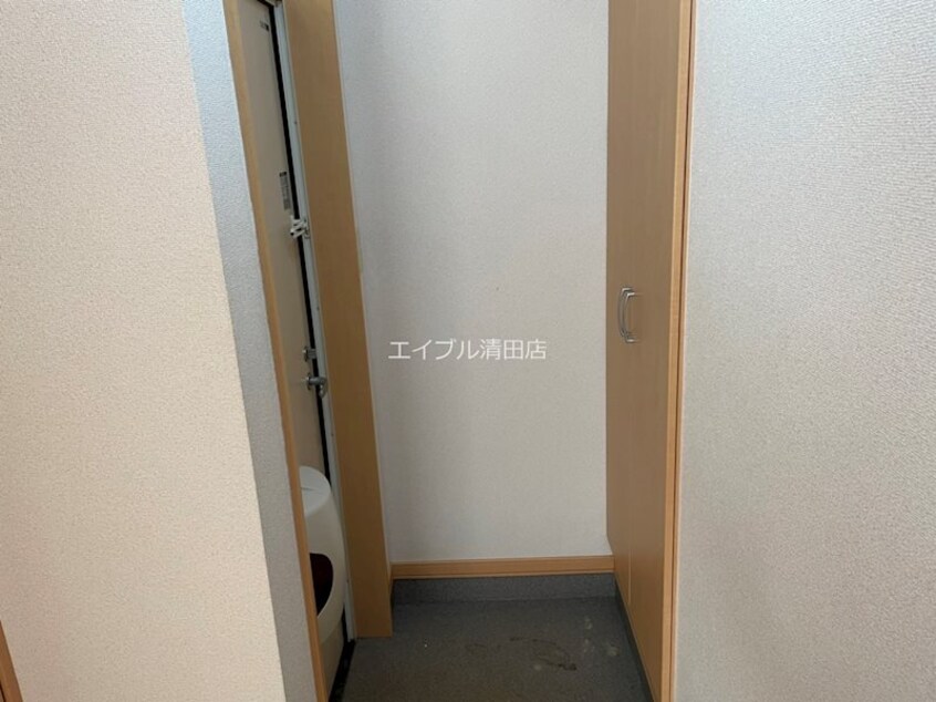  千歳線/北広島駅 徒歩17分 2階 築17年
