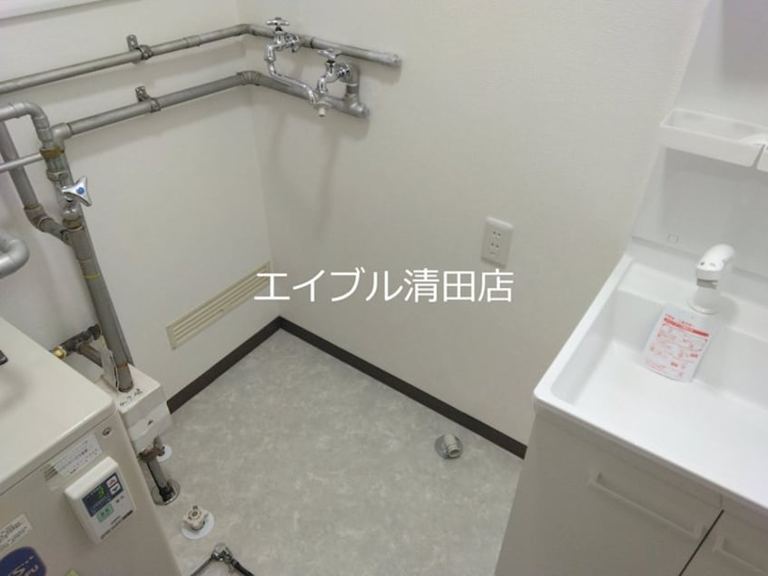  北ノ沢9丁目　貸家