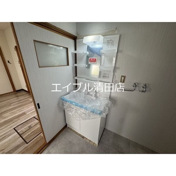  北ノ沢3丁目　貸家