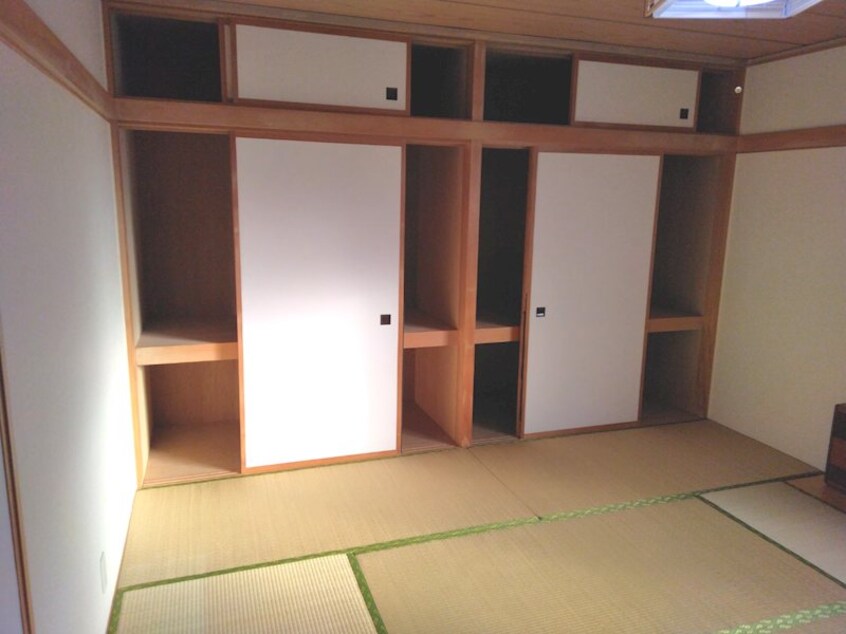  真駒内泉町3丁目　戸建て