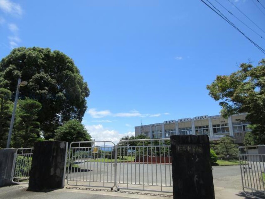 宇城市立松橋中学校(中学校/中等教育学校)まで1895m プログレス1