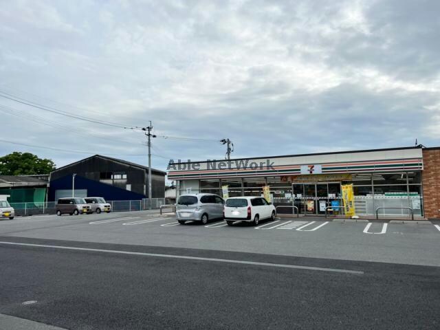 セブンイレブン宇城御領店(コンビニ)まで528m ラルーチェ松橋駅前