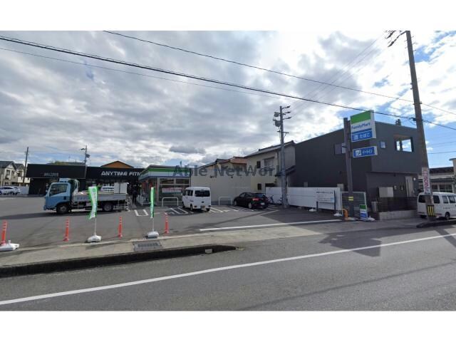 ファミリーマート岡崎東大友店(コンビニ)まで615m 野田ビル