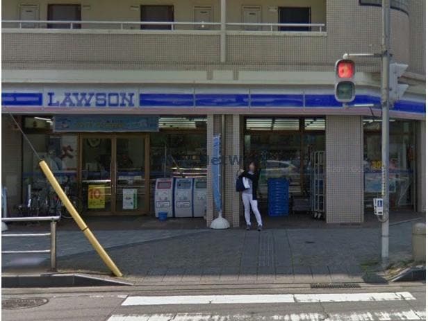 ローソン新安城駅前店(コンビニ)まで579m One s