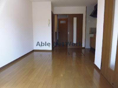 リビングB-5 ファミール松花　Ｂ