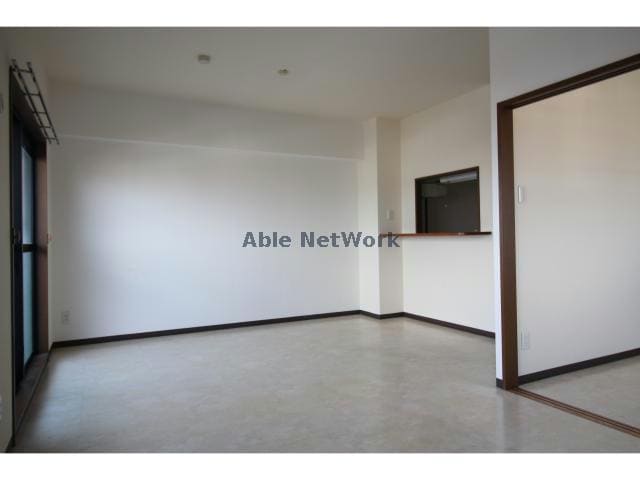 401 アーバンヒルズ