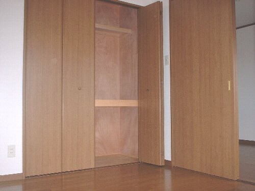  柘植マンション