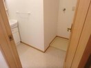 1 Queens Court