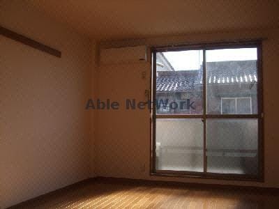 洋室102 フレシール寺山