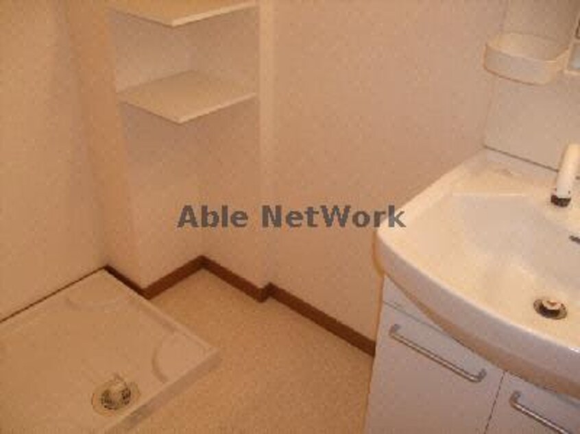 洗濯機置き場102 フレシール寺山