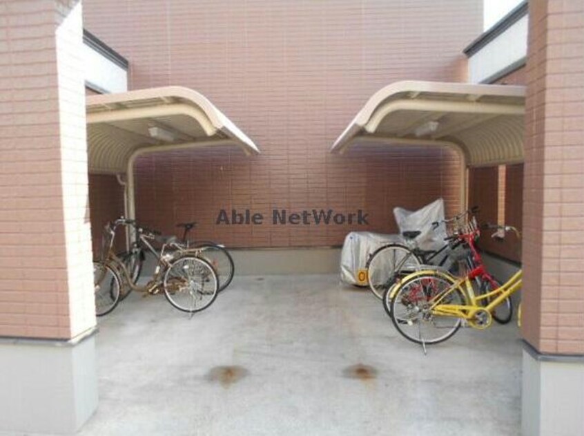  Ｓｕｎｎｙ　Ｃｏｕｒｔ