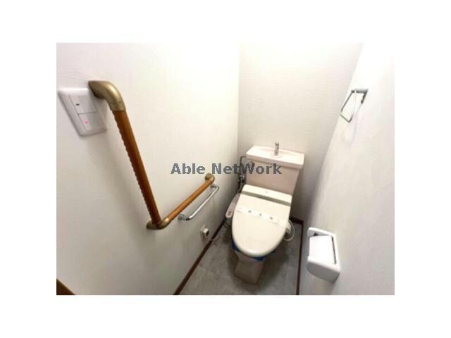  安城市新田町小山西戸建