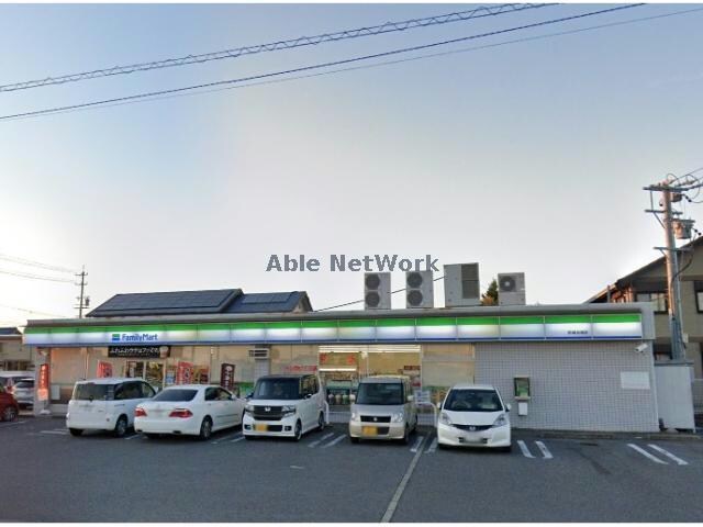 ファミリーマート安城池浦店(コンビニ)まで723m 安城市新田町小山西戸建