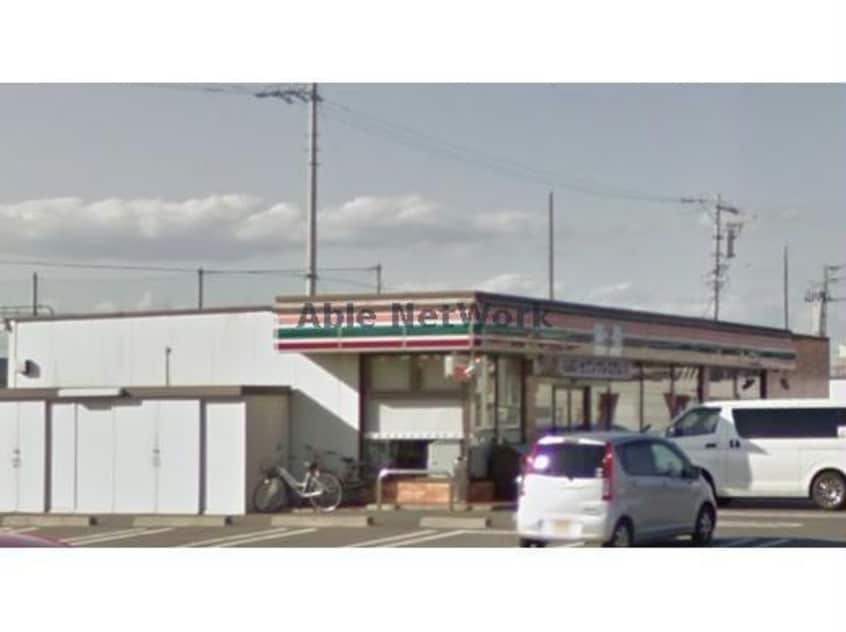 セブンイレブン安城小川町店(コンビニ)まで556m サニーウェル