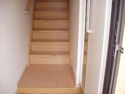  ヴィラ・ウエハラ