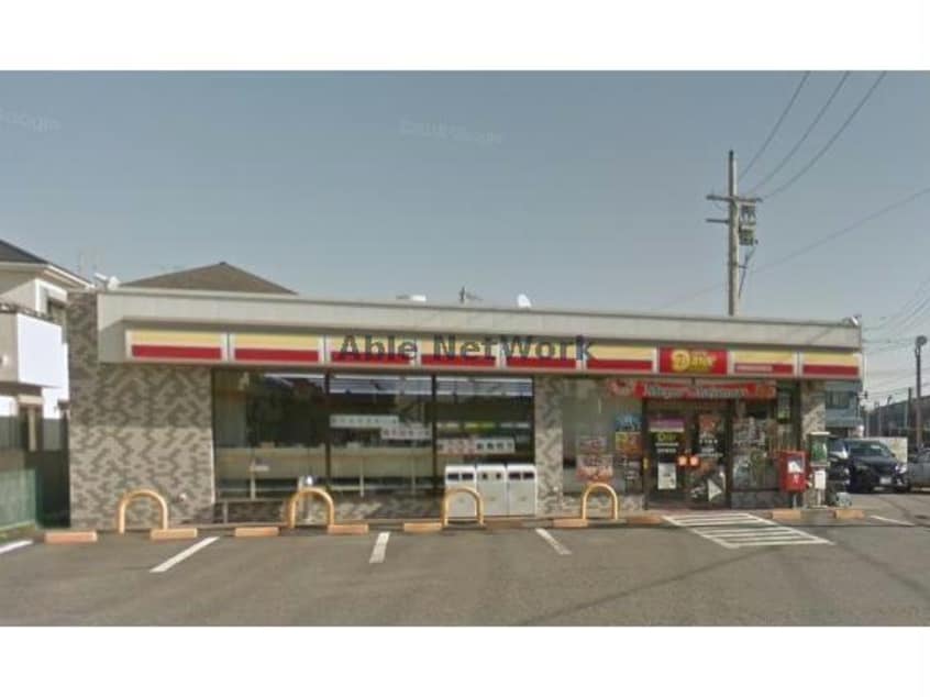 ニューヤマザキデイリーストア高浜豊田店(コンビニ)まで795m 優翔