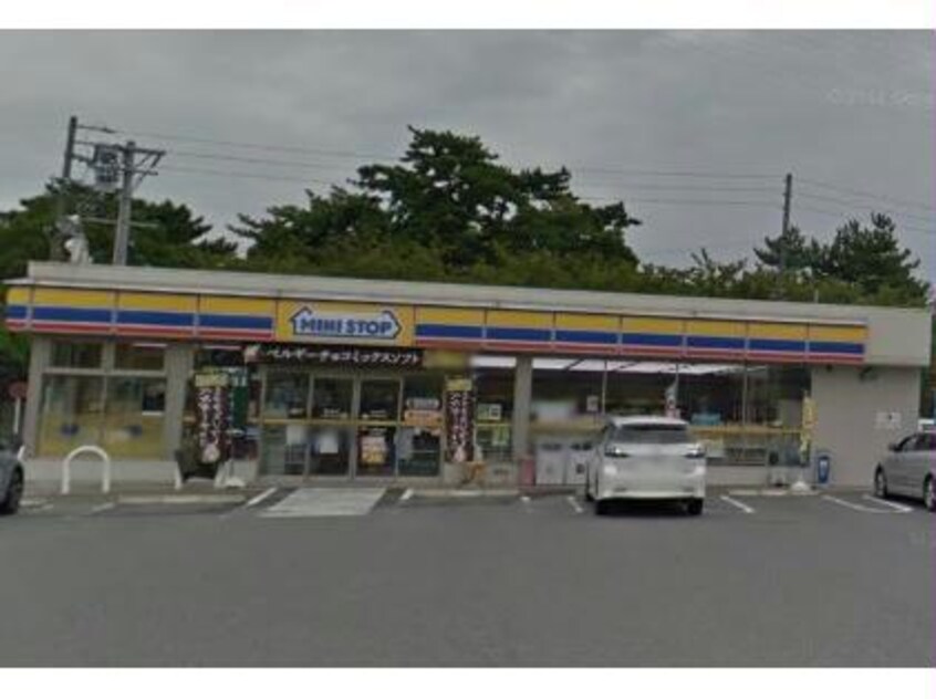 ミニストップ刈谷板倉町店(コンビニ)まで671m ピュアプレイス