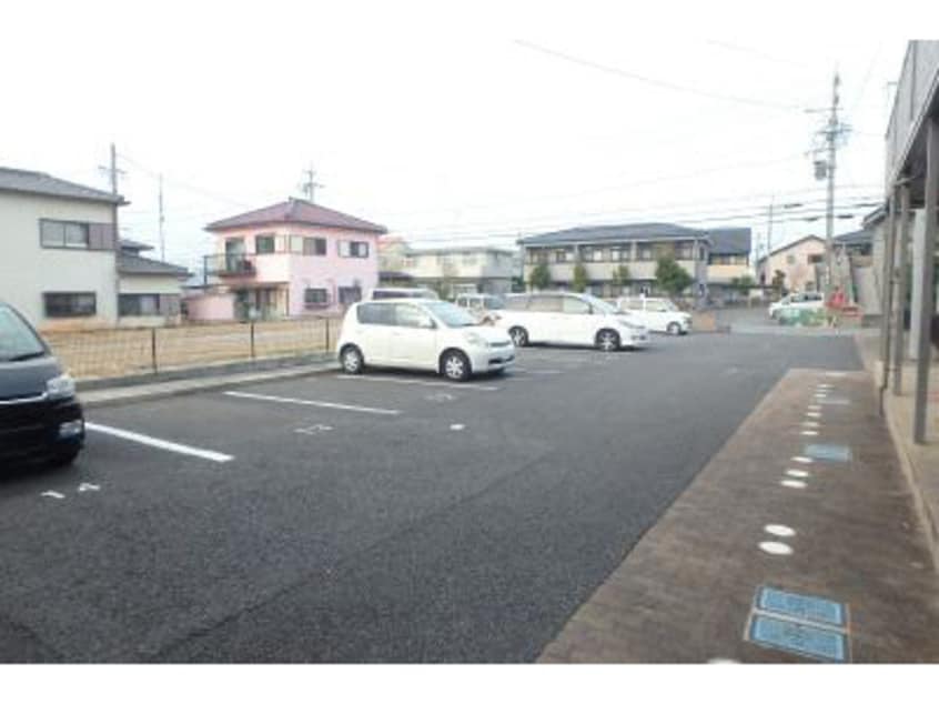 駐車場 アンソレイユ　A棟