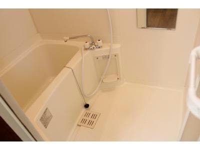 103 アンプルールリーブルサンモール