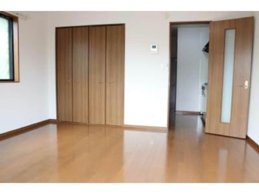 103 アンプルールリーブルサンモール