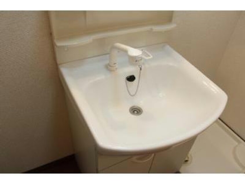 103 アンプルールリーブルサンモール