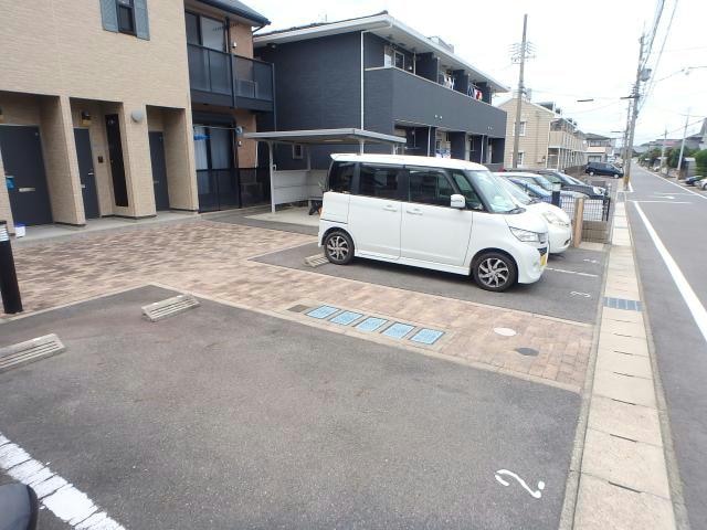  アンプルールリーブルQUATRE