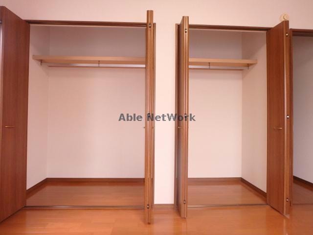  アンプルールリーブルQUATRE