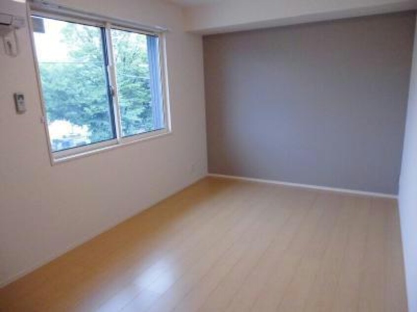  コウジィーコート城南