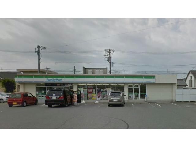 ファミリーマート西尾米津町店(コンビニ)まで352m M-YZ