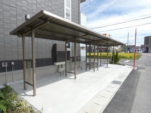  シェノン二本木新町