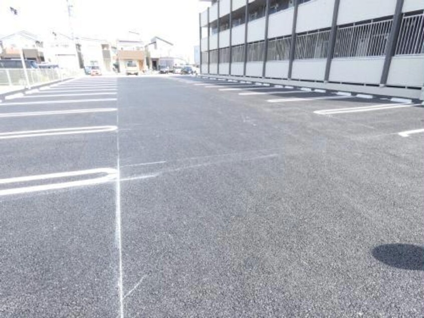  シェノン二本木新町