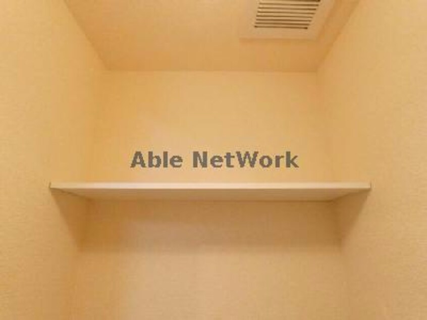 103 シェノン二本木新町