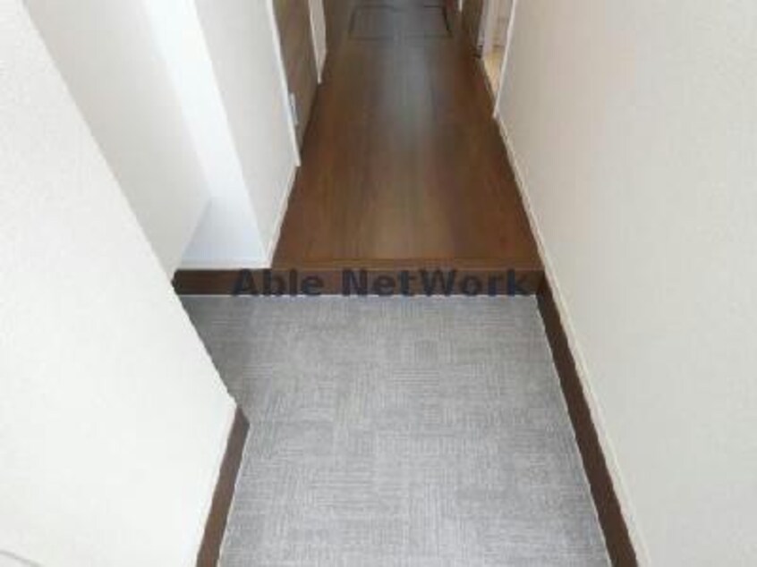 103 シェノン二本木新町