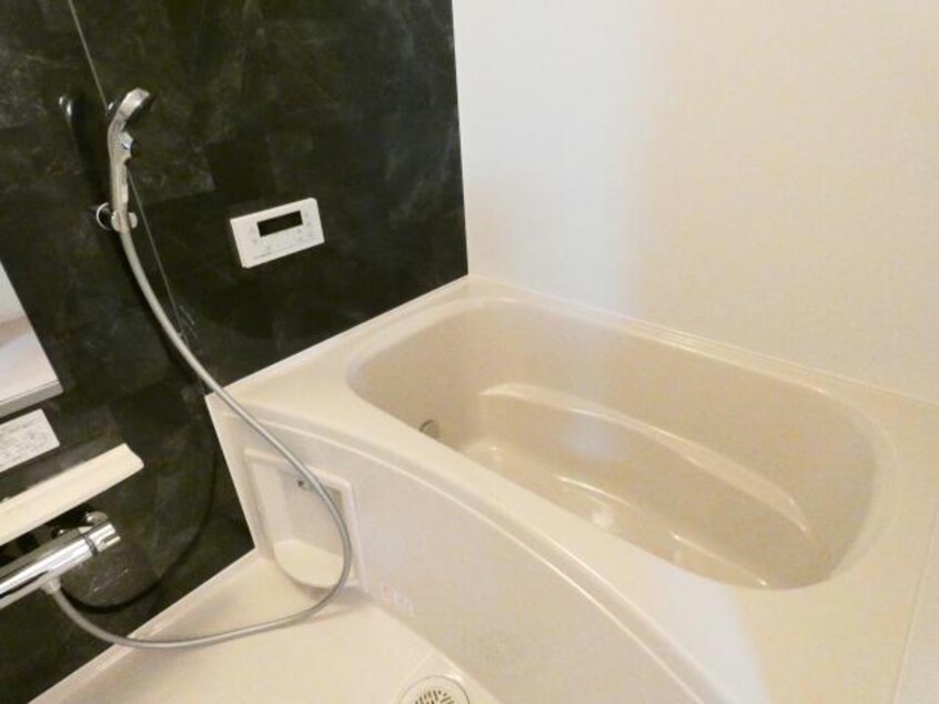  エルディム川端