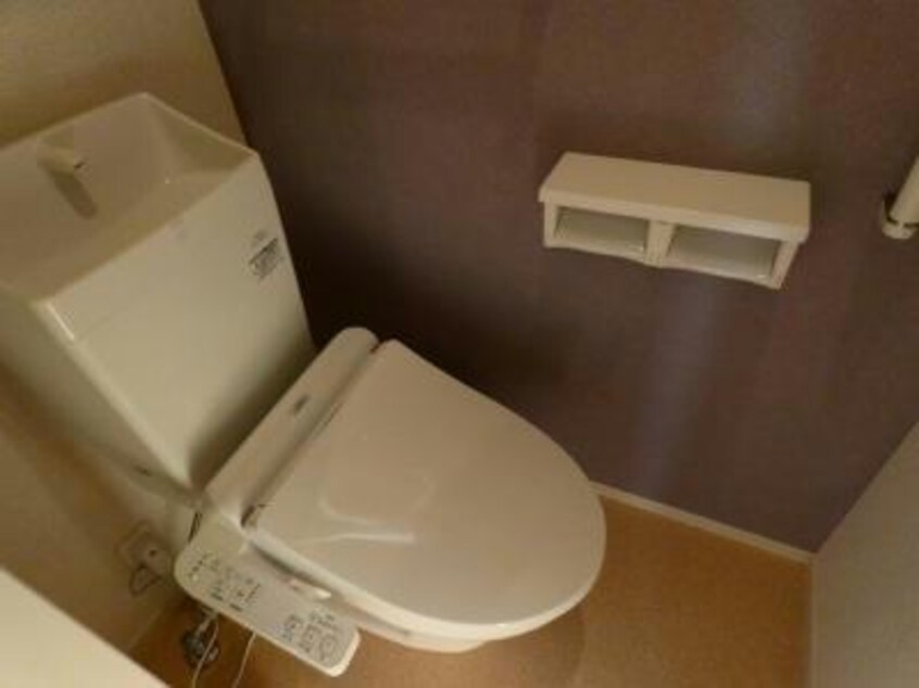  エルディム川端