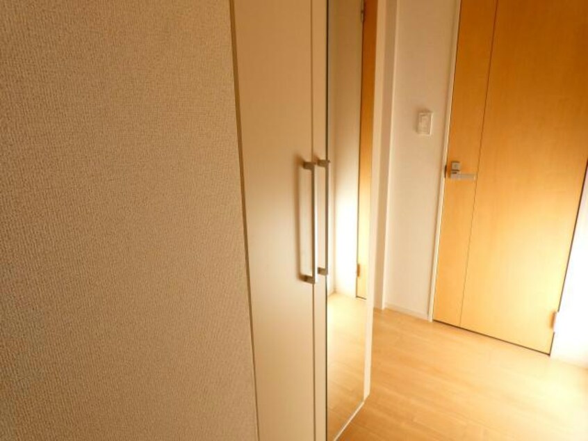  エルディム川端