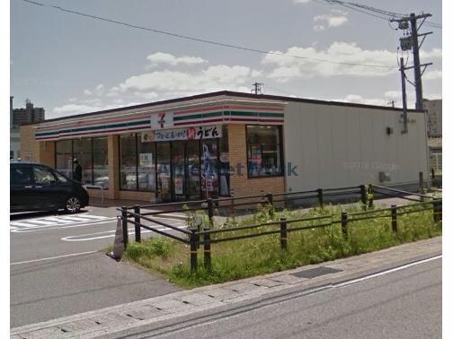 セブンイレブン豊田市鴻ノ巣町店(コンビニ)まで354m ライトヒルズ　元町