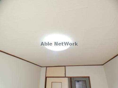 １０２ パレス石川