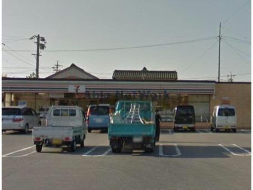 セブンイレブン碧南春日町3丁目店(コンビニ)まで725m HIIRAGI善明町