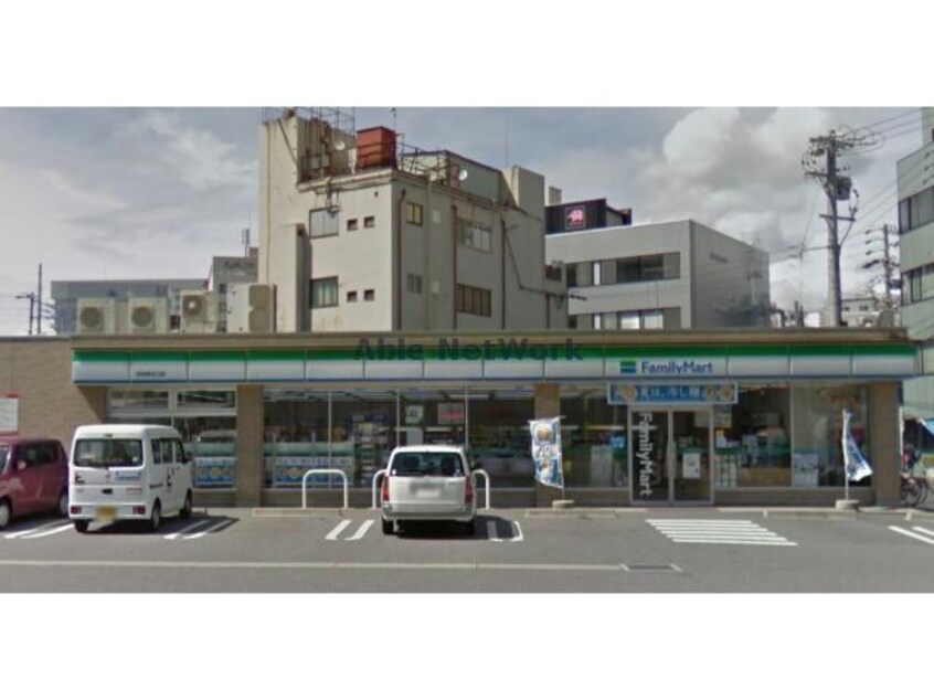 ファミリーマート刈谷駅北口店(コンビニ)まで919m GRAND D-ROOM刈谷下重原