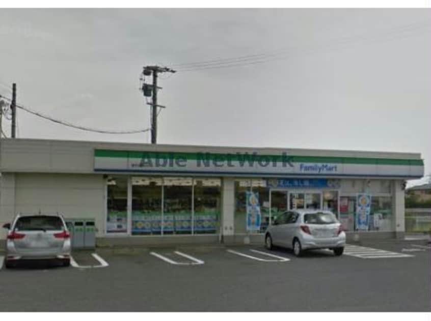 ファミリーマート豊田生駒町店(コンビニ)まで1760m GRAND D-ROOM花園